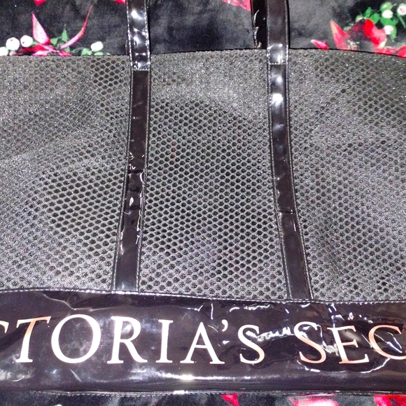 Victoria Secret oversized weekender - Picture 2 of 10